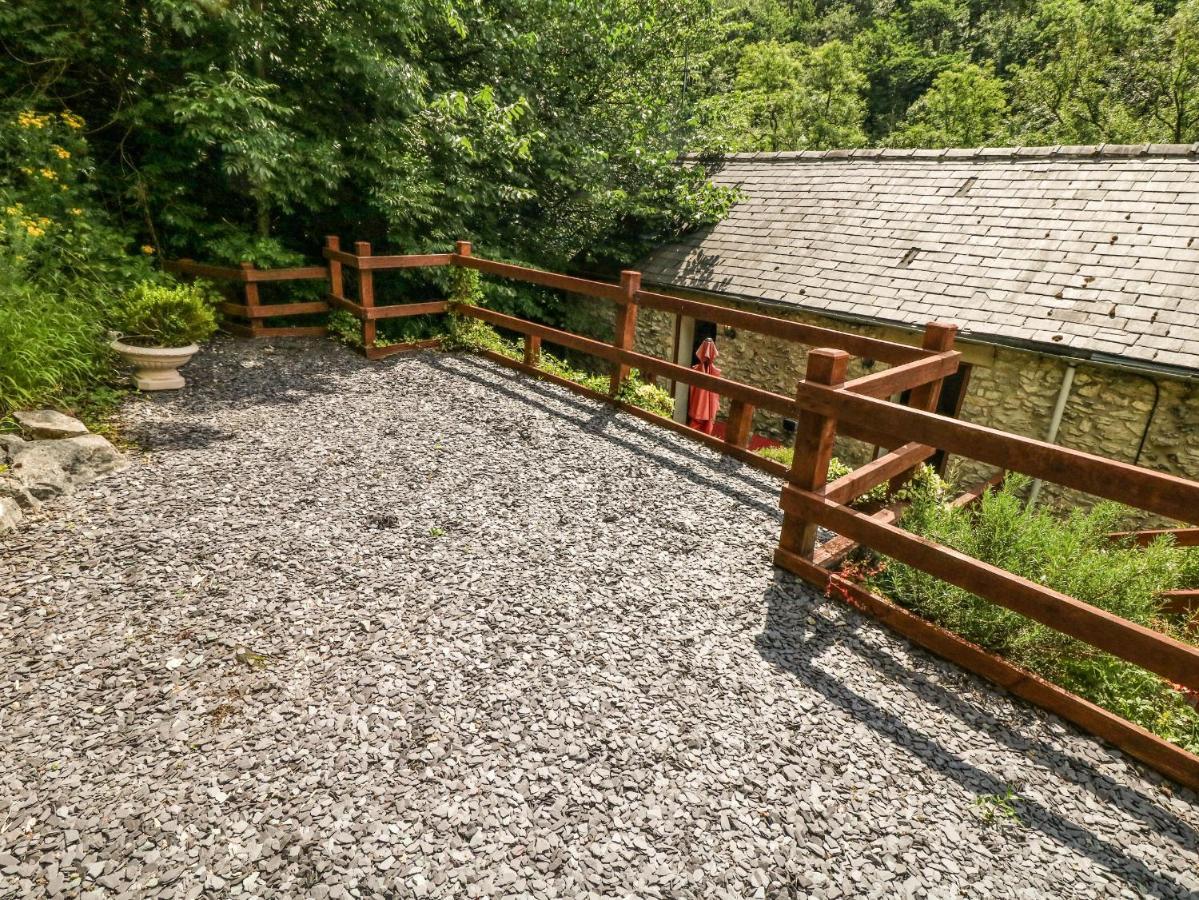 バクストン The Barnヴィラ エクステリア 写真